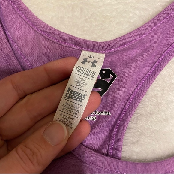 Under armour Superman shirt - Picture 2 of 4